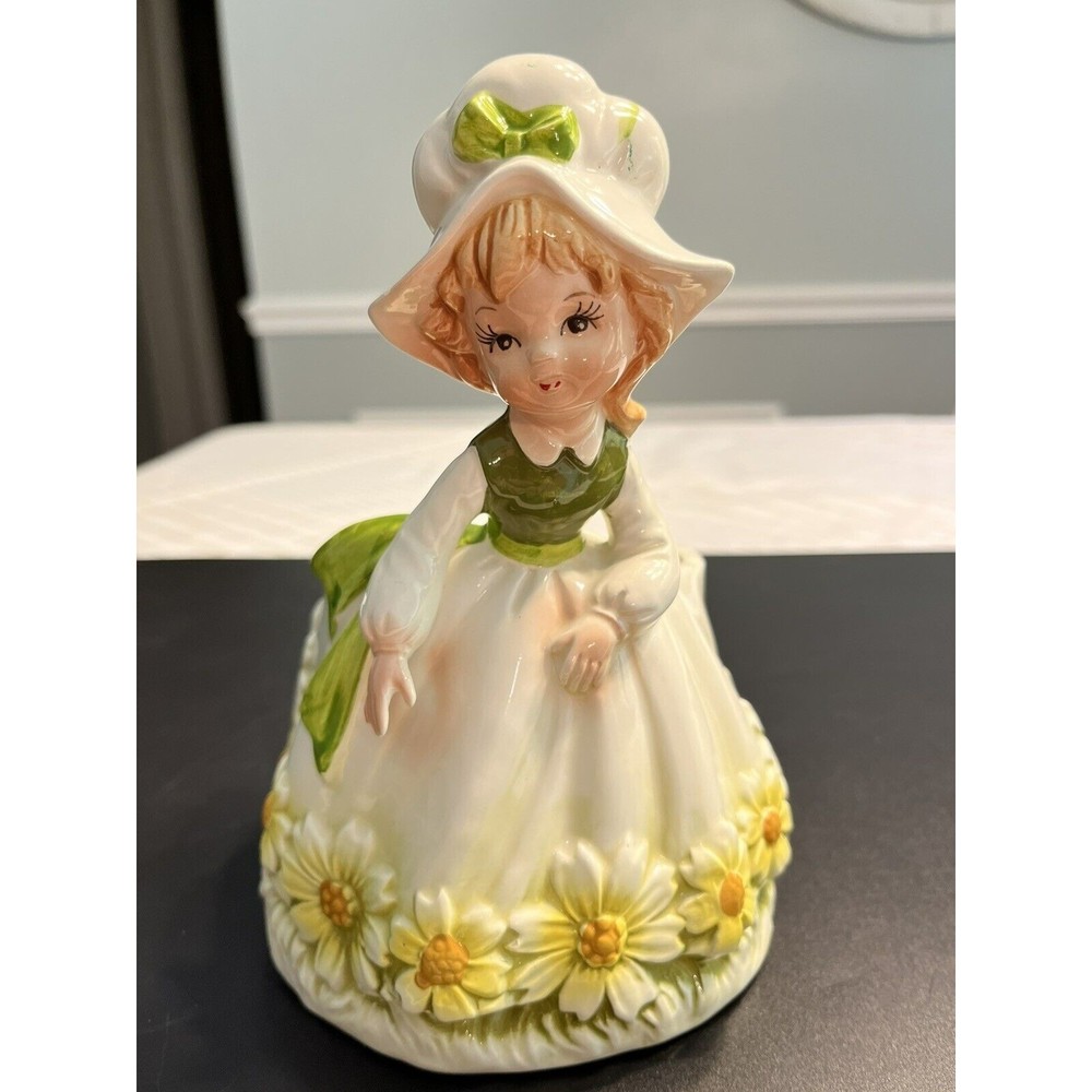 Vintage 1970’s Relpo 6383 Girl Daisies Ceramic Planter Japan